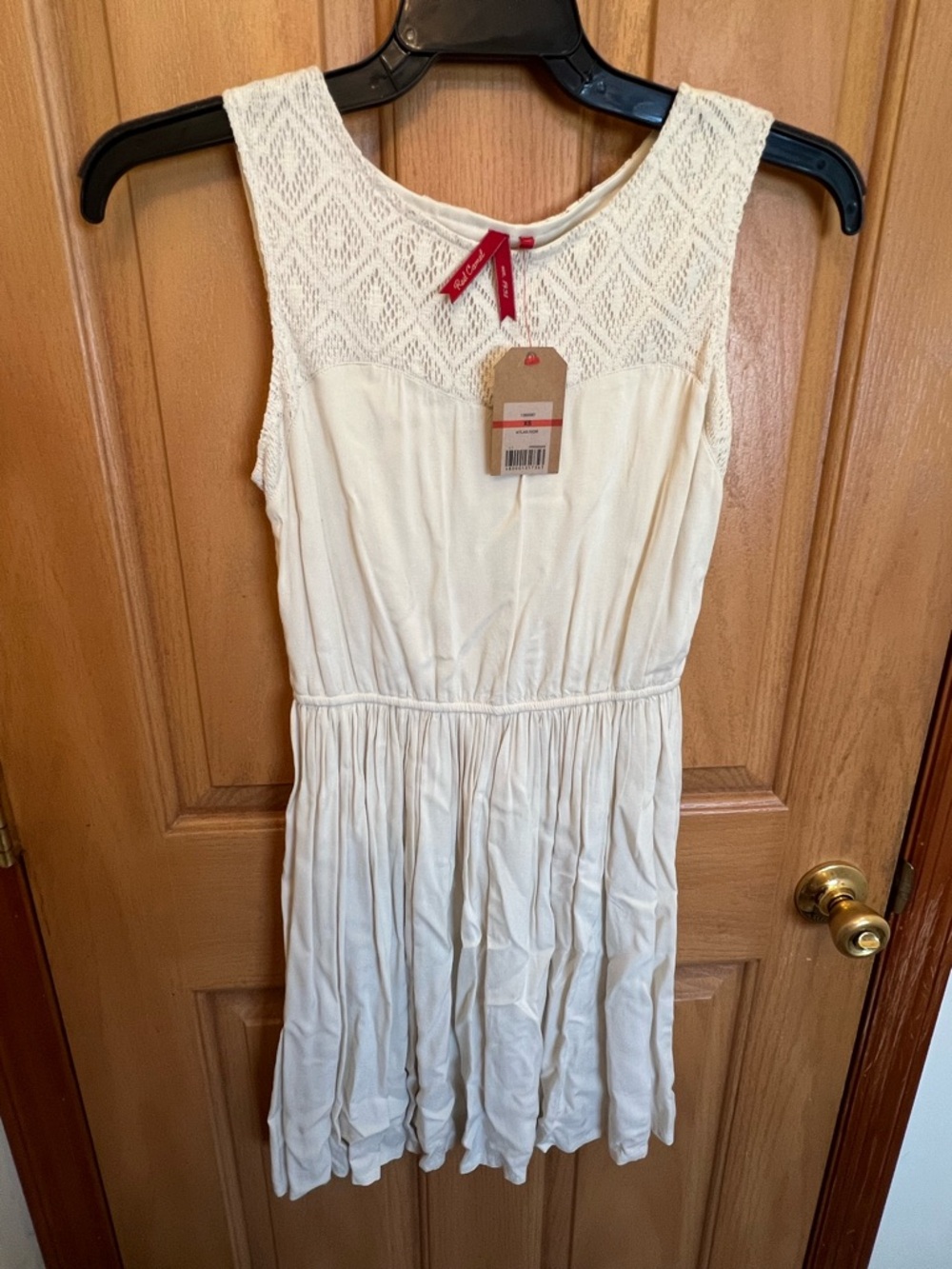 NWT Red Camel White Dress Size XSmall